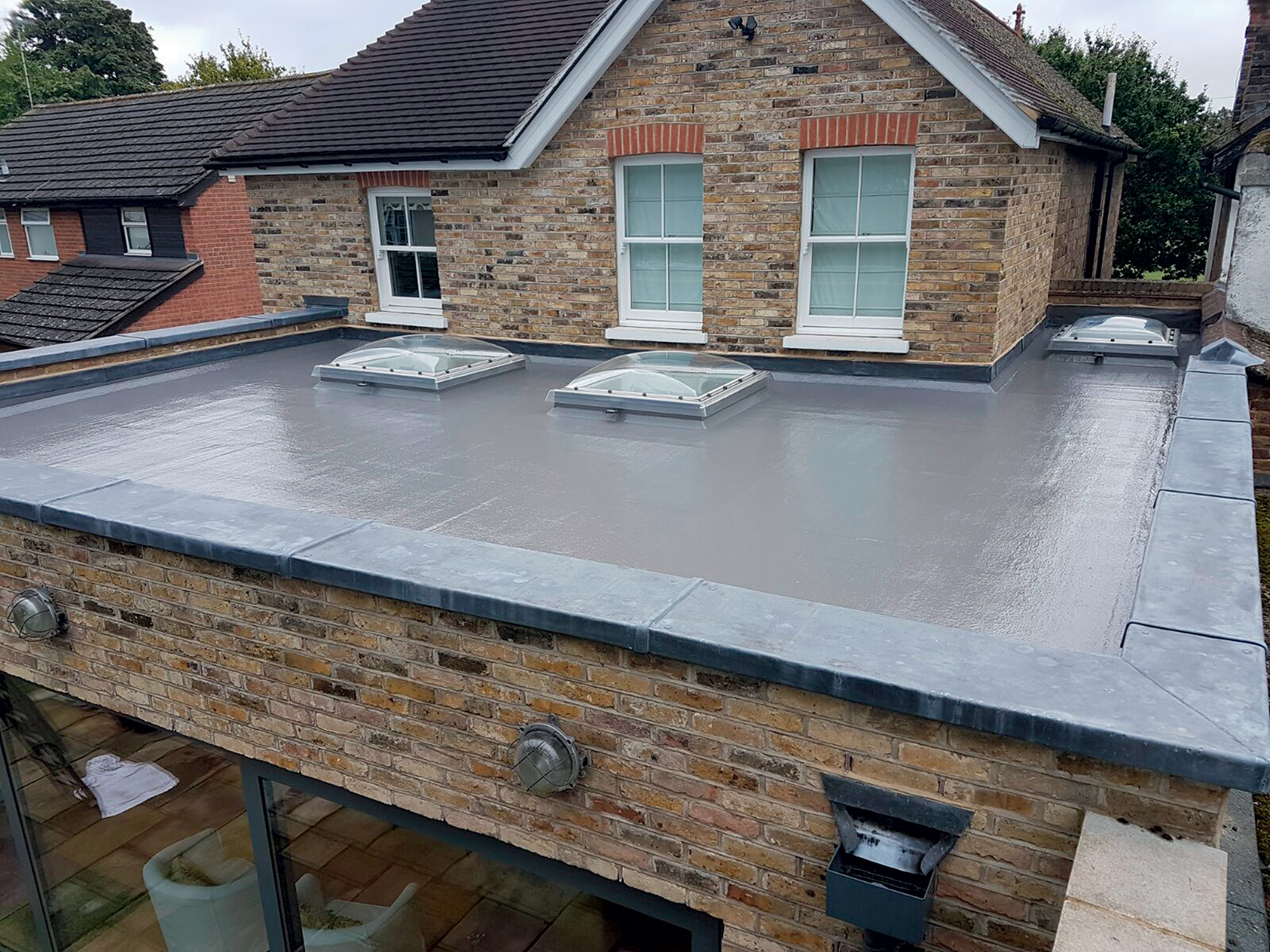 How to Design a Flat Roof for Your Home - Build It