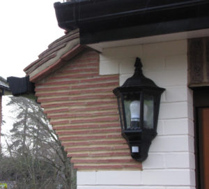 Roof tiles with lantern