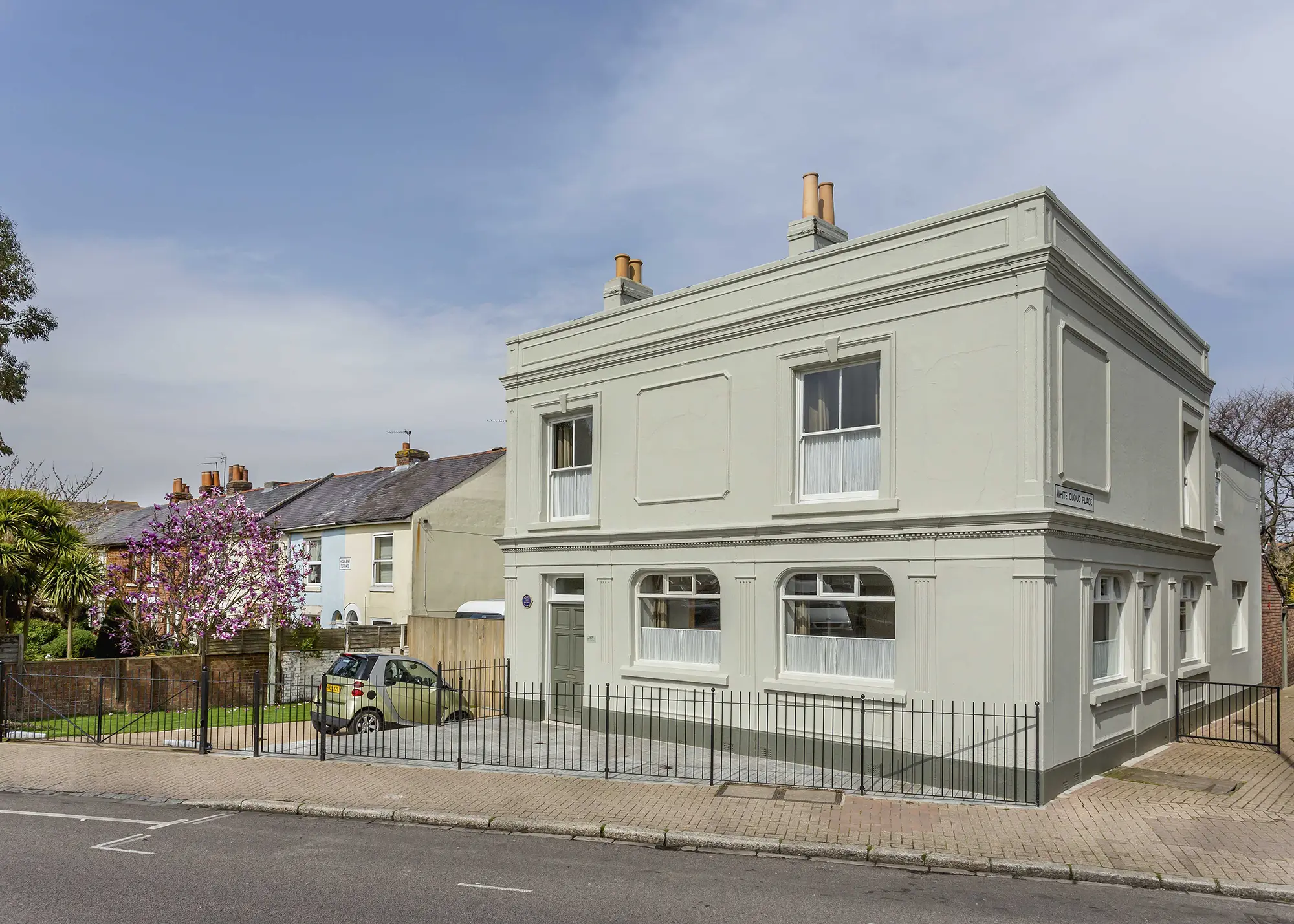 Grade II Listed Pub Conversion in Hampshire