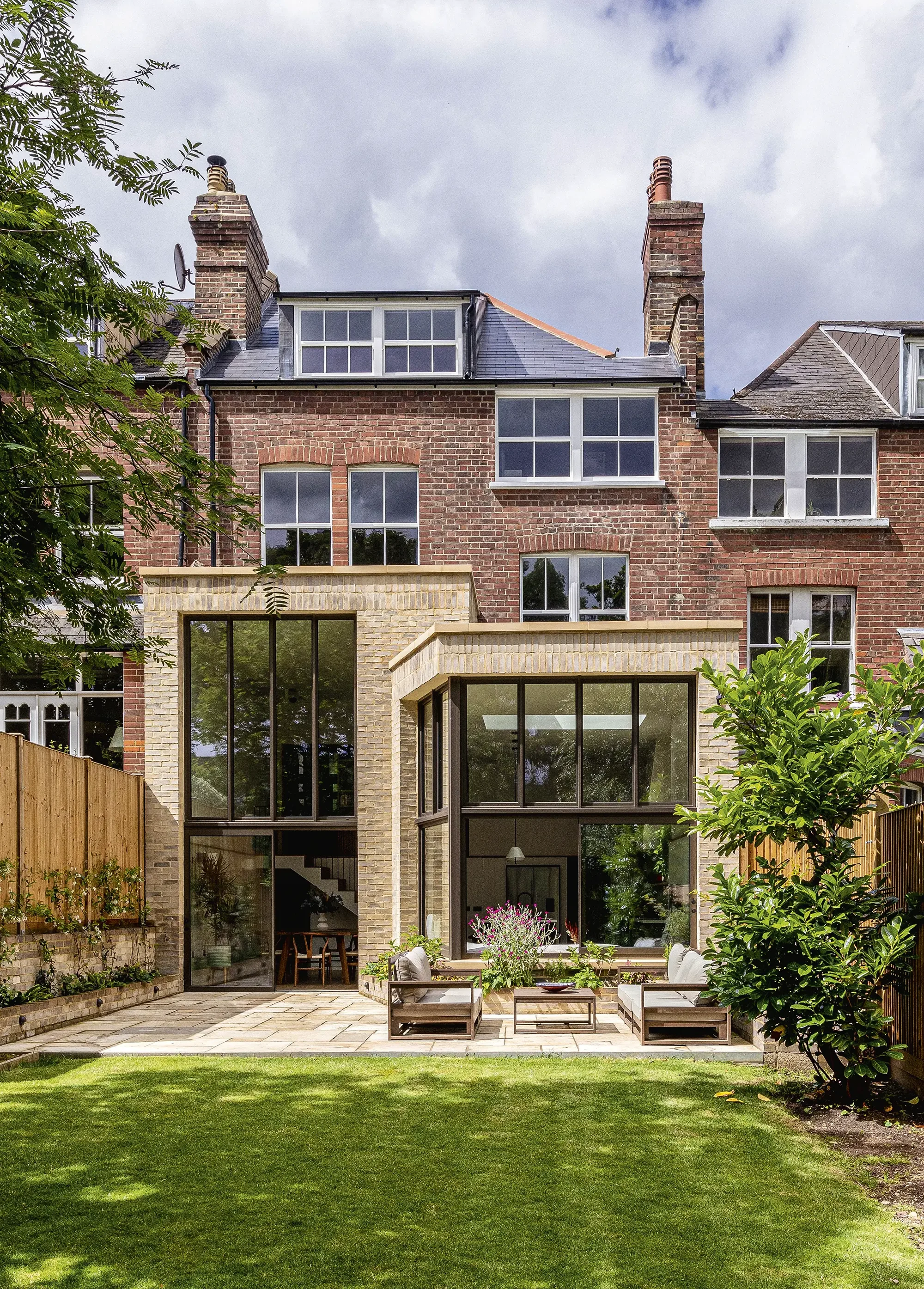 Double-Storey Extension with Striking Feature Glazing