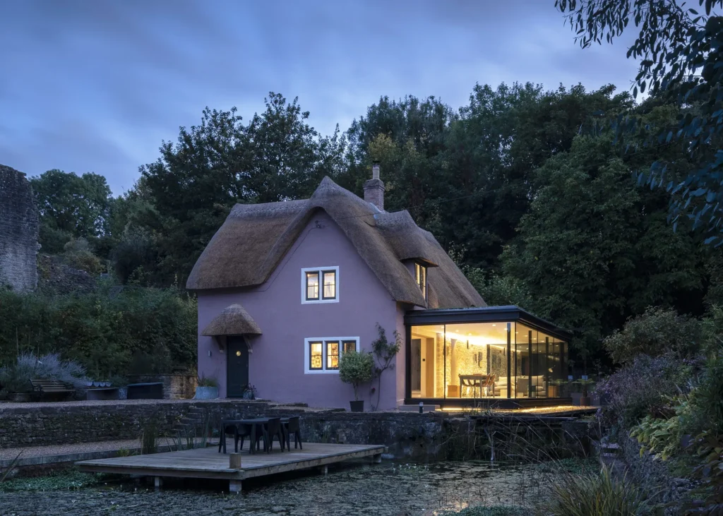 15th-Century Home Upgraded with a Glass Extension