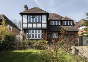 1930s House in London Upgraded with a Sympathetic Extension