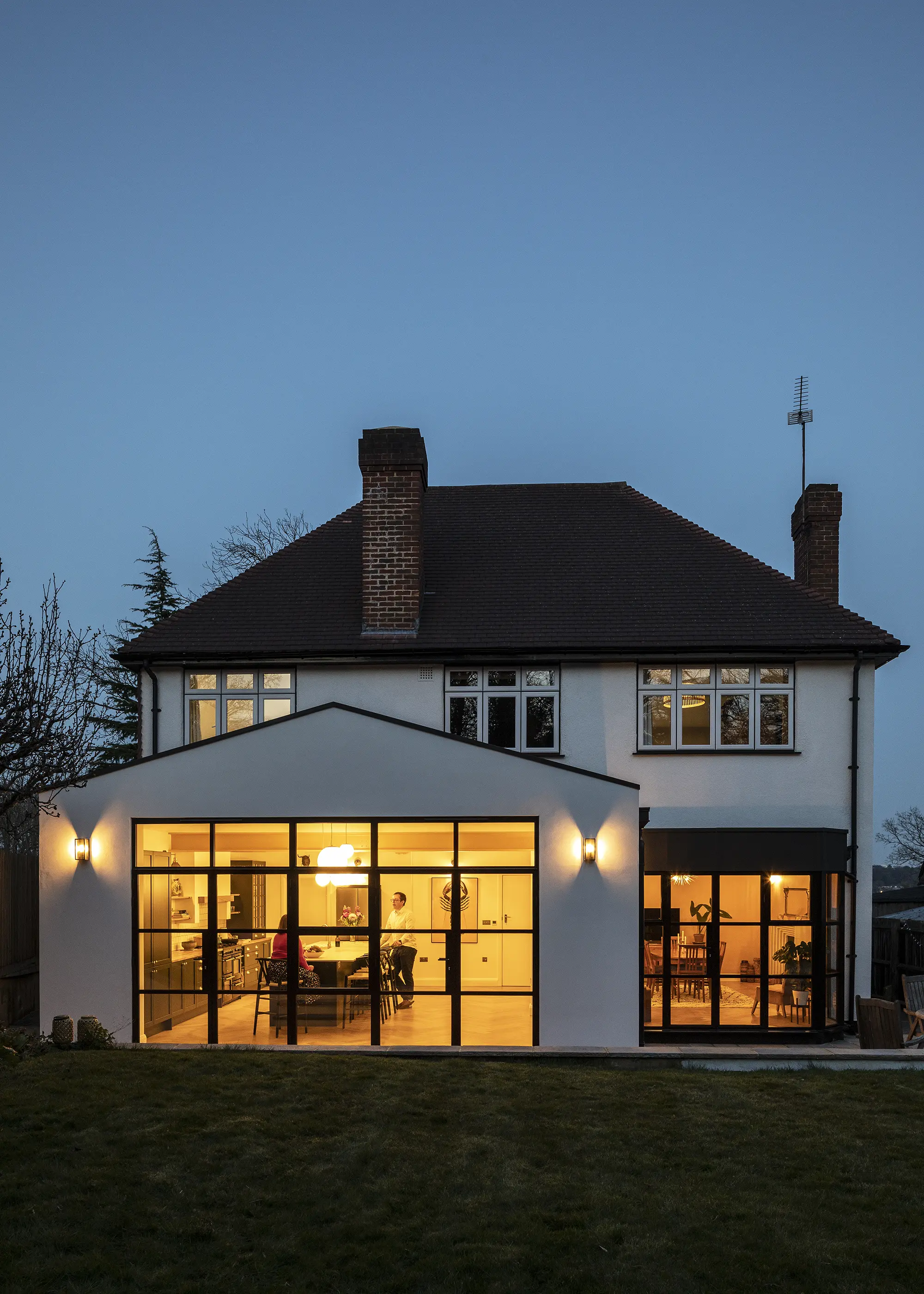 1930s House in London Upgraded with a Sympathetic Extension 