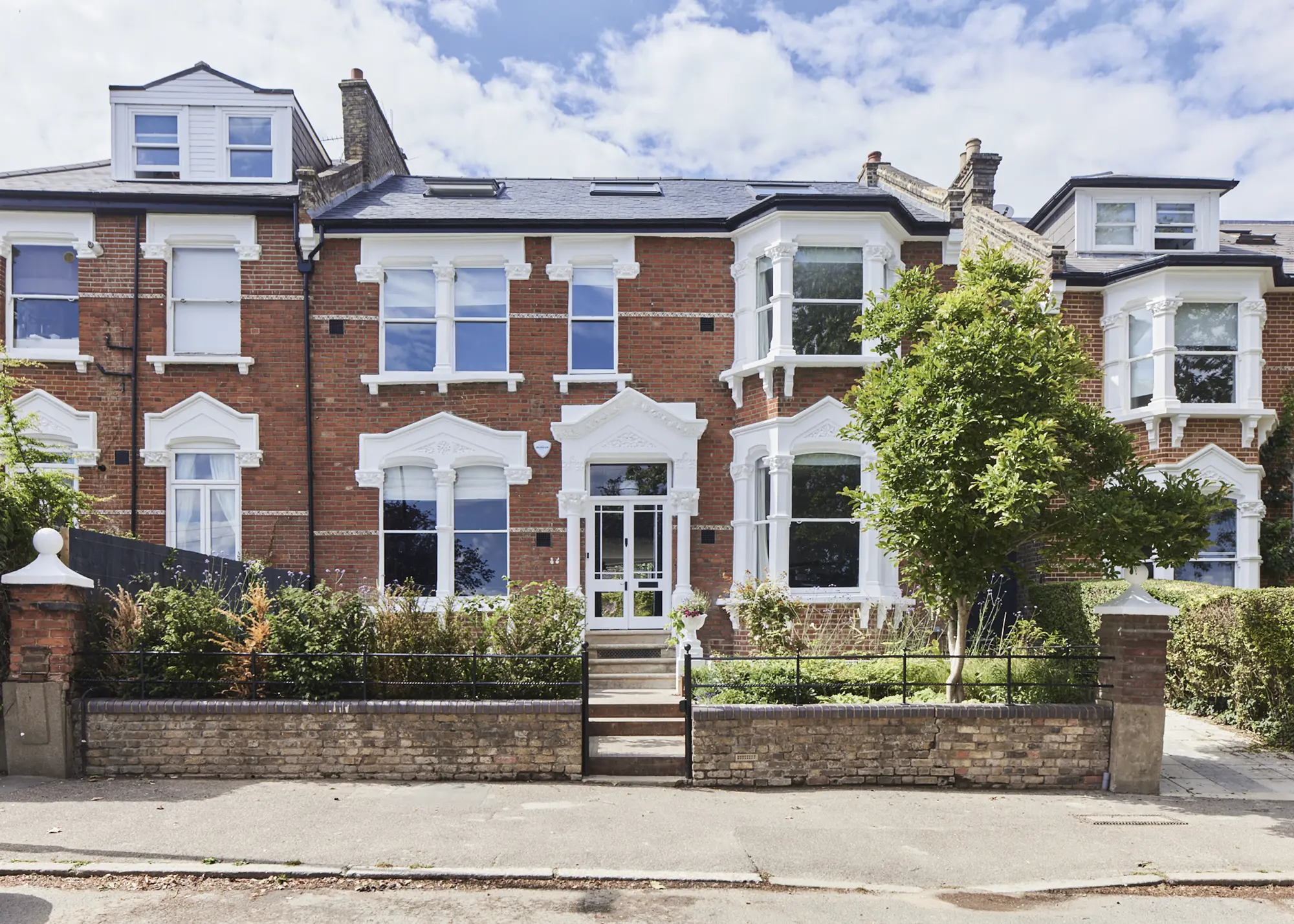 Ultra-Modern Rear & Basement Extension to a Victorian Home